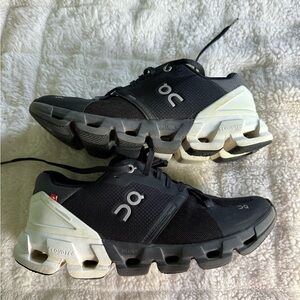 On Cloud CloudFlyer Sneakers, W8